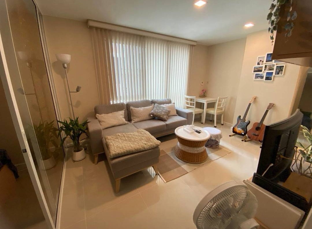 picture condo For Rent (Finished accommodation - 2/4