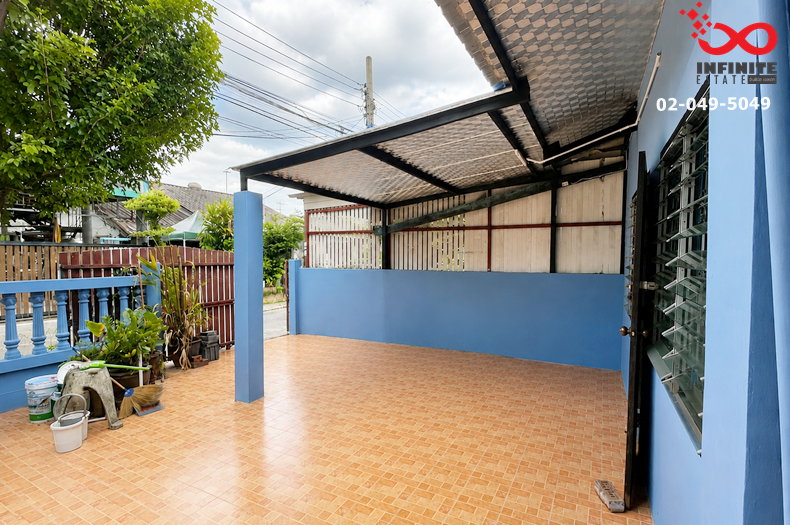 รูป ขายทาวน์เฮาส์ชั้นเดียว 25 ตร.ว. หมู่บ้านเคหะธานี 4 ถนนราษฎร์พัฒนา พร้อมอยู่ เดินทางสะดวก เหมาะอยู่อาศัยหรือซื้อลงทุน - รูปที่ 3/8