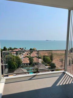 ขายคอนโดติดทะเล The Oriental beach Rayong