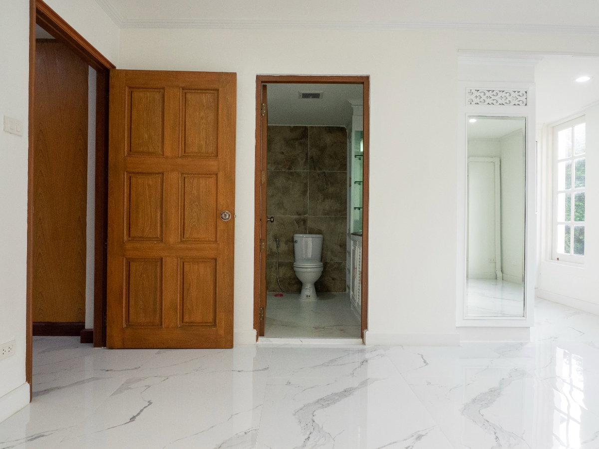 รูป ให้เช่าบ้านรีโนเวตใหม่ ใจกลางสาทร–เย็นอากาศ | Yenakart Residence | Private Residence เพียง 19 หลัง  - รูปที่ 39/46
