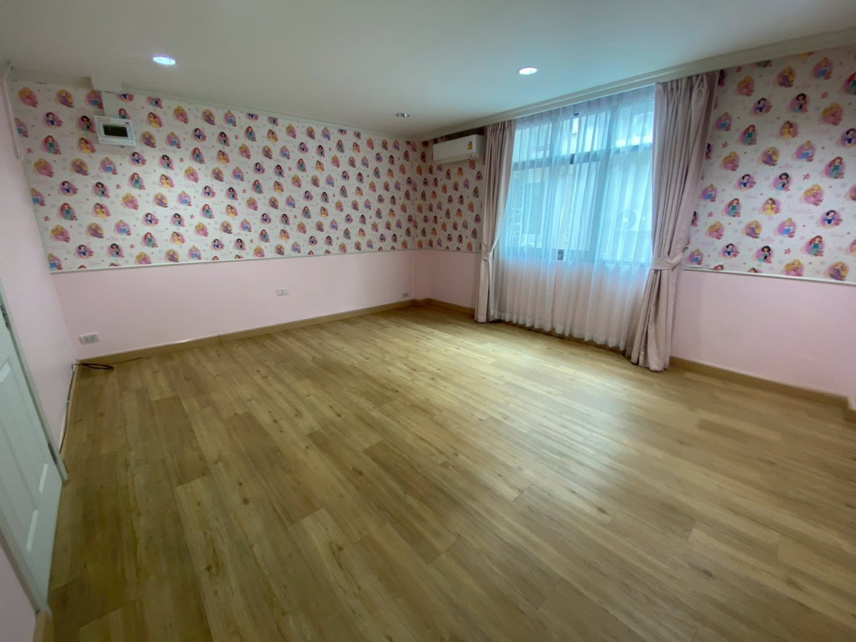 รูป ให้เช่าอาคารพาณิชย์ 4 ชั้น โครงการ Chic Home Office ในซอยรามคำแหง 53 - รูปที่ 17/30
