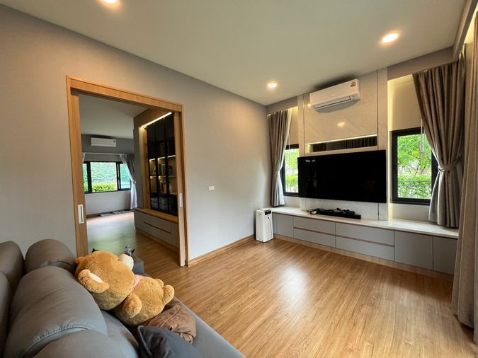 5-bed house for rent, 380 sqm, 124 sq wah, CENTRO THAWIWATTHANA