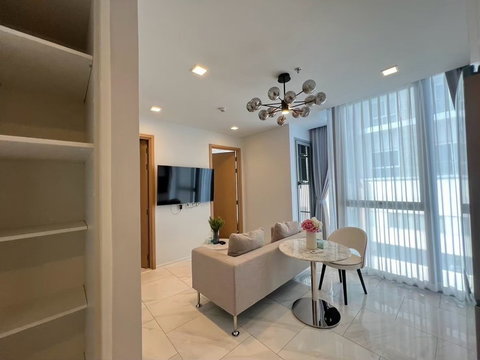 A046826 Hyde Sukhumvit 11