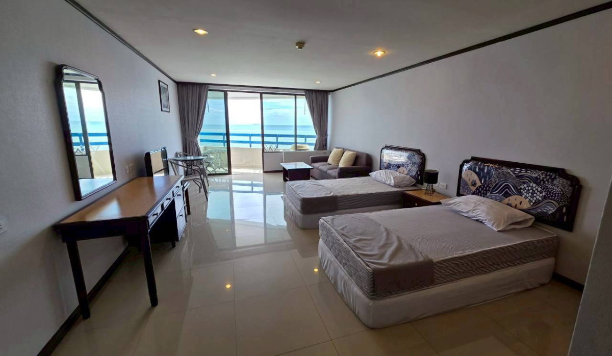 รูป Jomtien Plaza Condotel ... ห้องสตูดิโอ วิวทะเลเต็มตา ชั้นสูง (25) - รูปที่ 2/14
