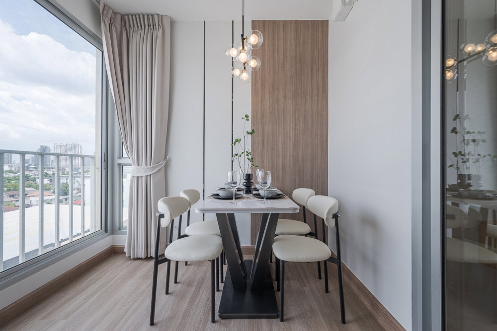picture Premiere Place | Spacious condos at great value, ready to move in! ✨ - 9/16