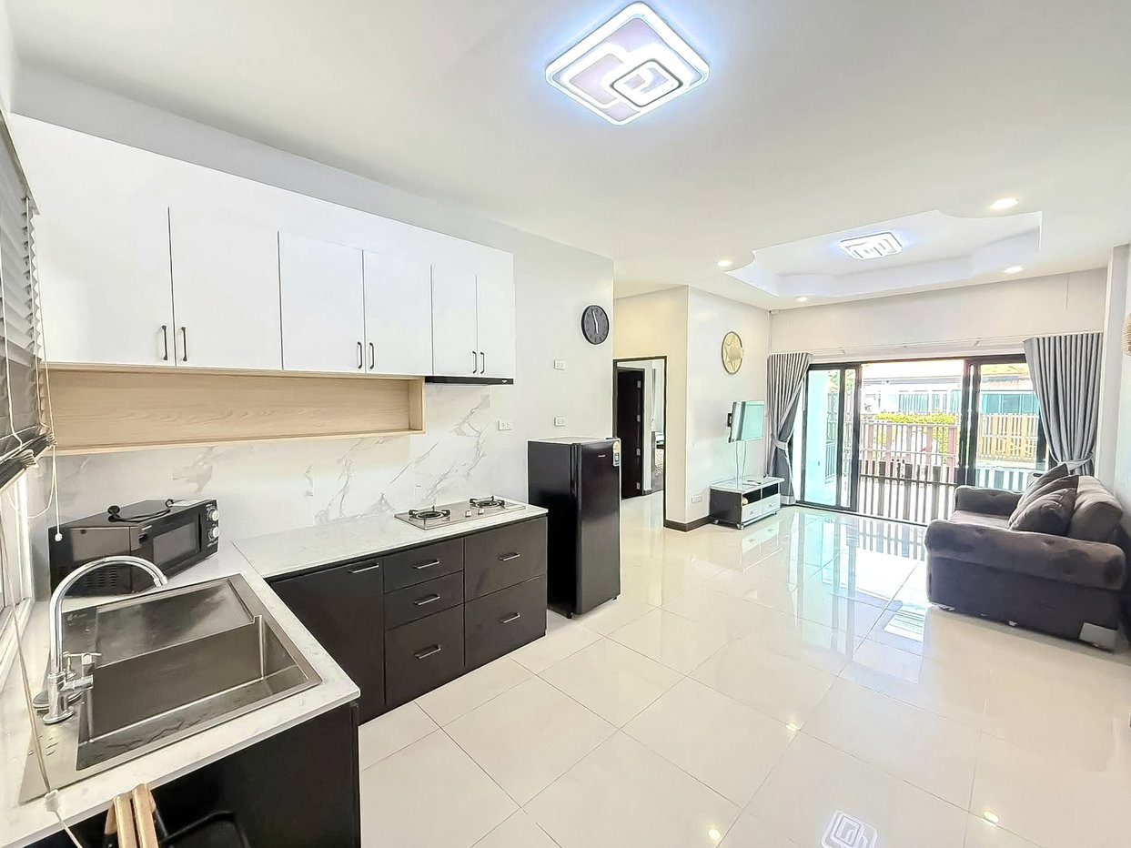 picture House for Sale Huay Yai Pattaya East Semi Detached House - 3/9