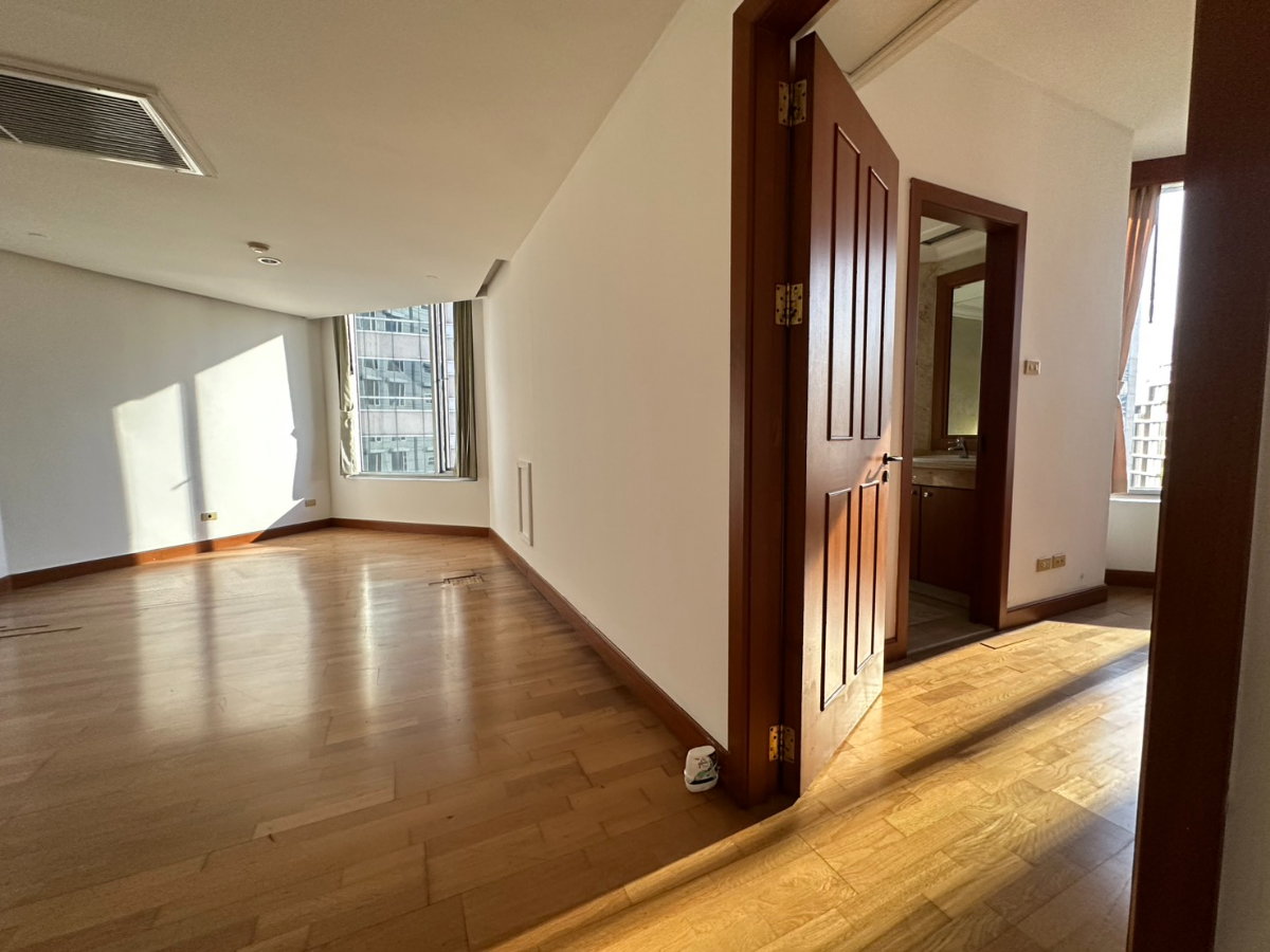 picture Sale Condo  All Season Mansion 4 bedroom, 316 sqm. bare shell - 17/20
