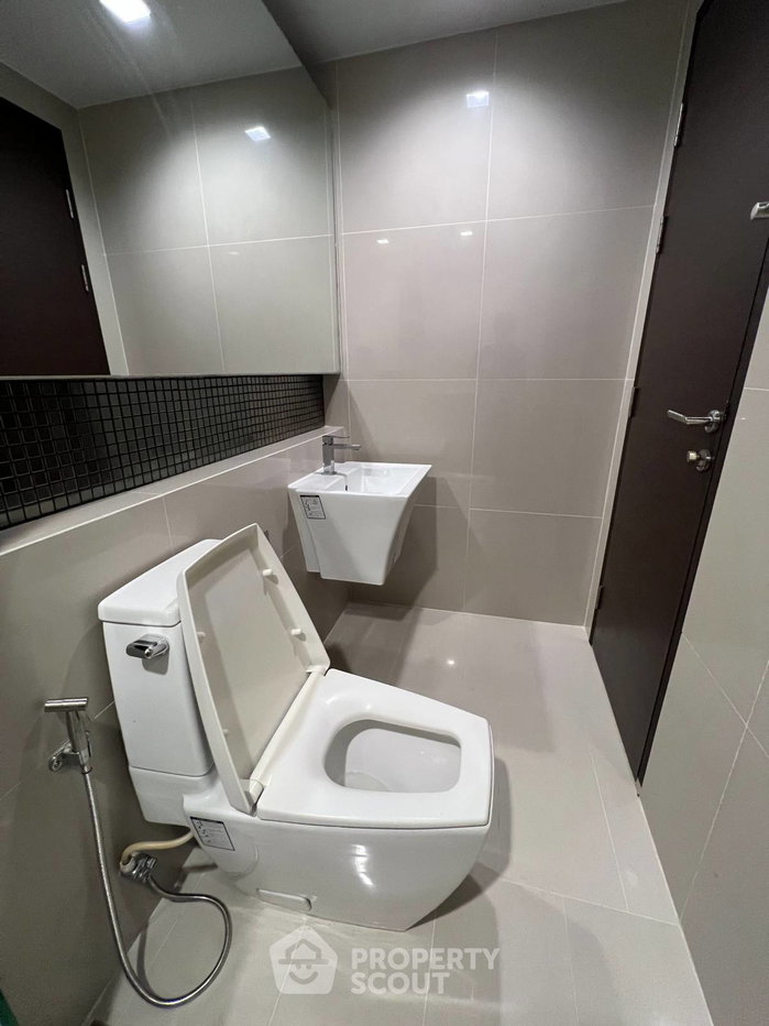 รูป คอนโด 2 ห้องนอน 63 ตร.ม. ใน Rhythm Sathorn ใกล้ BTS สะพานตากสิน 300 ม. (ID 3079473) - รูปที่ 24/25