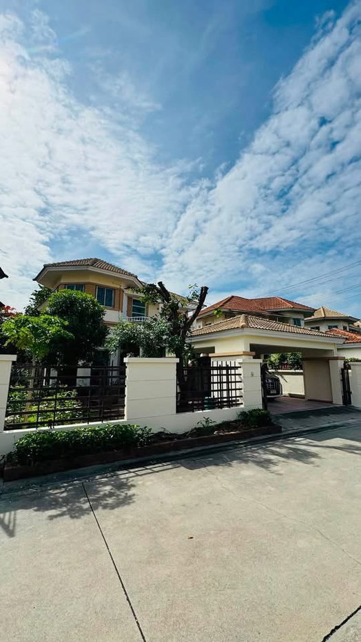 รูป 🏡✨ ให้เช่าบ้านเดี่ยว หมู่บ้านวิลล่าสราสินี ซอยสายไหม 74/1 4 ห้องนอน 3 ห้องน้ำ พร้อมเข้าอยู่ ทำเลสายไหม เดินทางสะดวก - รูปที่ 2/12