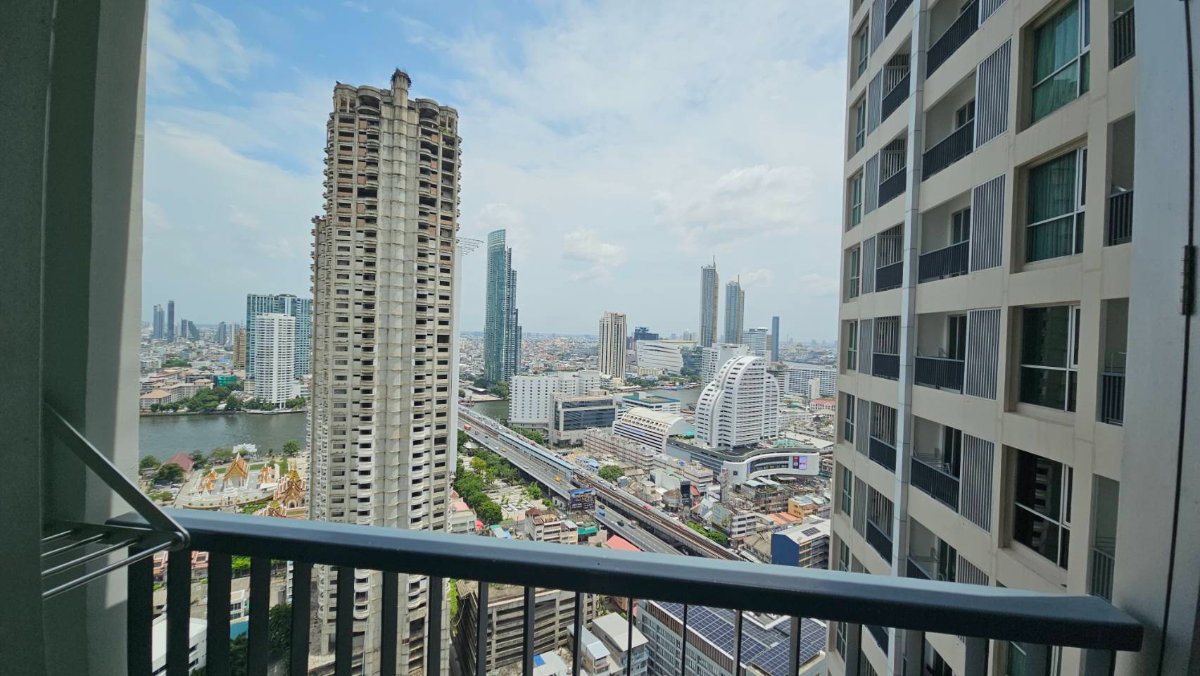 picture Rhythm Sathorn for Rent, BTS Taksin  45 sqm New Renovation/ River View - 10/10
