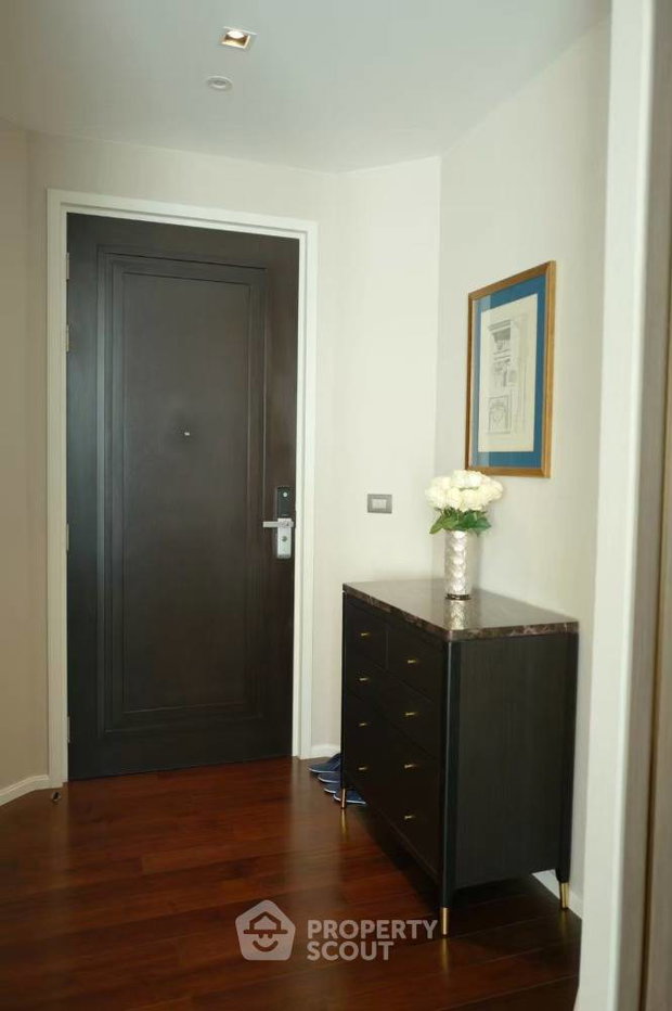 picture Well-Priced 2-BR 82 Sqm At The Diplomat 39, 100m to BTS Phrom Phong (ID 1624968) - 2/9