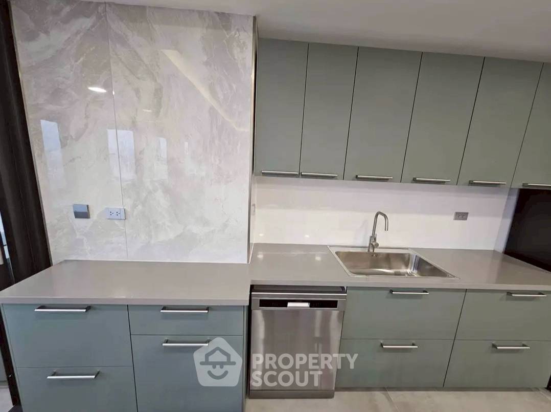 รูป คอนโด 3 ห้องนอน 146 ตร.ม. ชั้น 38 ที่ The Waterford Diamond Tower ใกล้ BTS พร้อมพงษ์ (ID 3056584) - รูปที่ 11/12