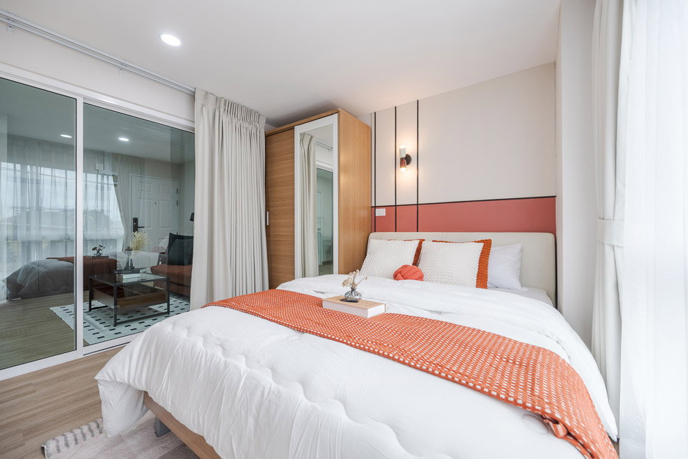 picture The Tropical Condominium | 🚆 Conveniently located near BTS On Nut, BTS Bang Chak, and BTS Punnawithi. - 1/15
