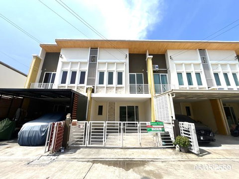 TOWN HOUSE 21.2 Sq.w. Muang Samut Prakarn Samut Prakarn for 2.6M