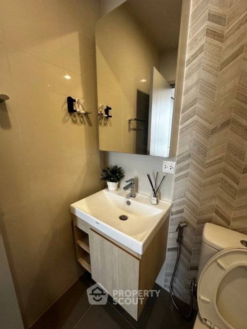 รูป คอนโด 1 ห้องนอน ชั้นสูง 47 ที่ Oka Haus สุขุมวิท 36 ใกล้ BTS ทองหล่อ (ID 3079982) - รูปที่ 3/5
