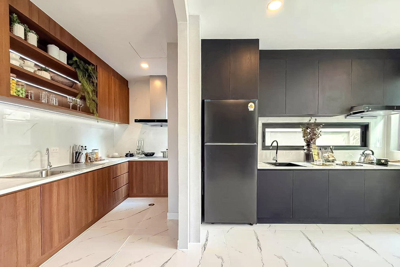 picture Luxury 2Storey Pool Villa for Sale Huai Yai East Pattaya 5Bedroom - 4/8
