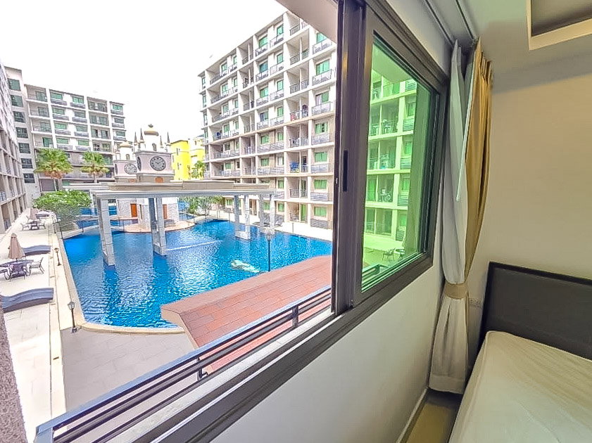 picture Arcadia Beach Continental Condo for Sale 1Bedroom Pool View - 8/9