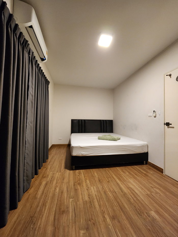 picture 3-story townhome for rent in Phaholyothin, Don Mueang area. Ready to move in. - 12/17