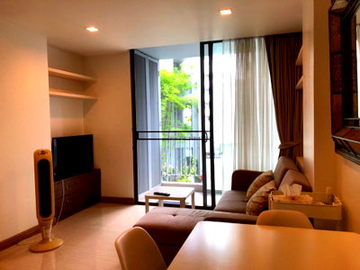Condos for rent : Condo for rent, Downtown 49 Sukhumvit Tel.0999983897