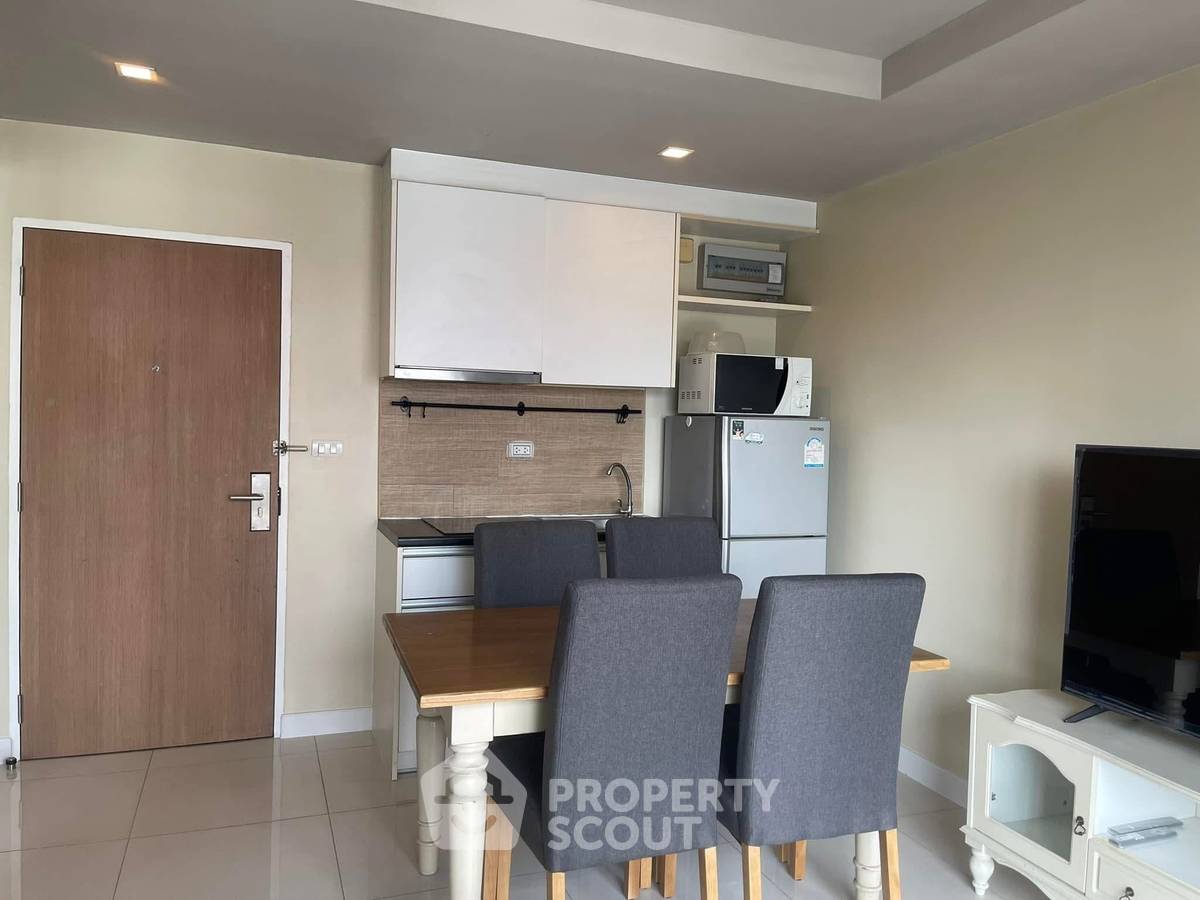 รูป ชั้น 6 1 ห้องนอน ขนาด 40 ตร.ม. คอนโด Le Cote Sukhumvit 14 ใกล้ BTS อโศก 100 ม. (ID 2021363) - รูปที่ 2/11