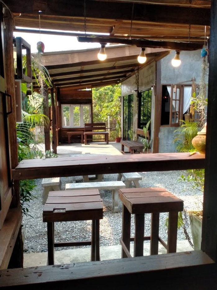 รูป 🏡 ขายด่วน! บ้านสร้างใหม่สไตล์โฮมสเตย์รีสอร์ท 2 หลังในพื้นที่เดียว ทำเลทอง อ.หางดง! T.063-6649056 - รูปที่ 11/34
