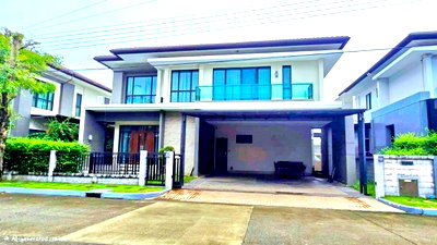 Houses for rent Airport Link Hua Mak : Phatthanakan 87-97, 2-story luxury mansion for rent, 4 to 5 bedrooms, The City, 4 bathrooms, 7 air conditioners, near Ratchaphruek Market, 1.5 km.,