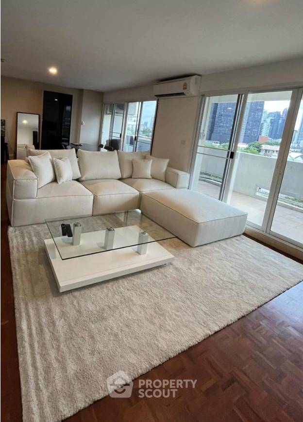 picture 84 Sqm 1-BR Condo For Sale At Baan Sukhumvit, BTS Thong Lor (ID 3079454) - 1/12