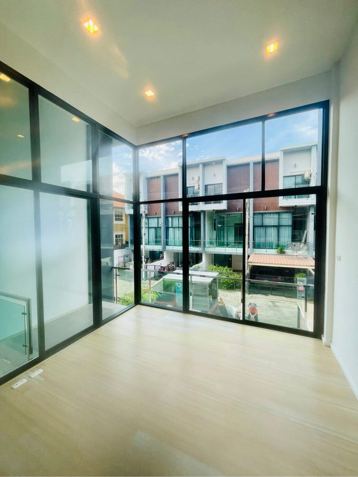 picture Best price Sales townhome khonkaen - 2/12