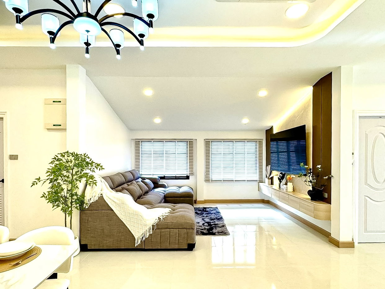 รูป Luxury House for Sale Nong Prue East Pattaya 3Bedroom - รูปที่ 1/19