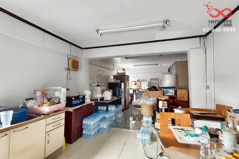 รูป ขายทาวน์โฮม 3 ชั้น 29 ตร.ว. ลาดพร้าว 113 หลังริม ใกล้รถไฟฟ้าสายสีเหลือง - รูปที่ 3/10