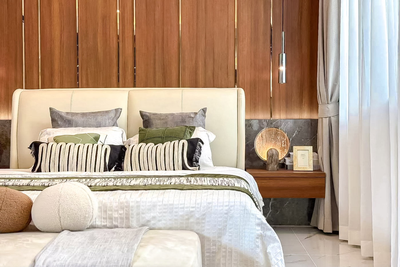 picture Luxury 2Storey Pool Villa for Sale Huai Yai East Pattaya 5Bedroom - 7/8