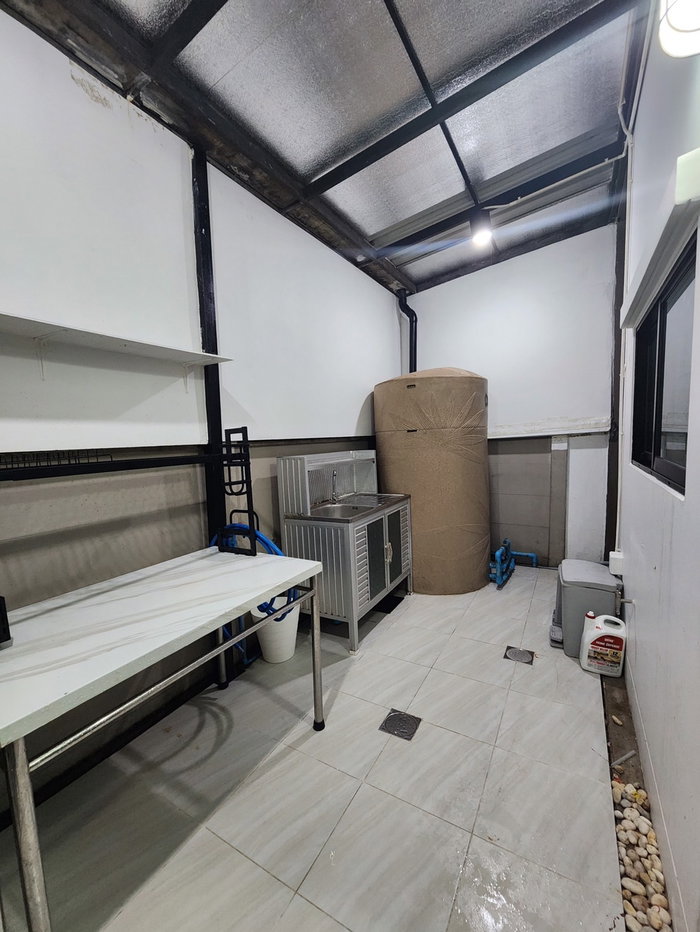 picture 3-story townhome for rent in Phaholyothin, Don Mueang area. Ready to move in. - 9/17