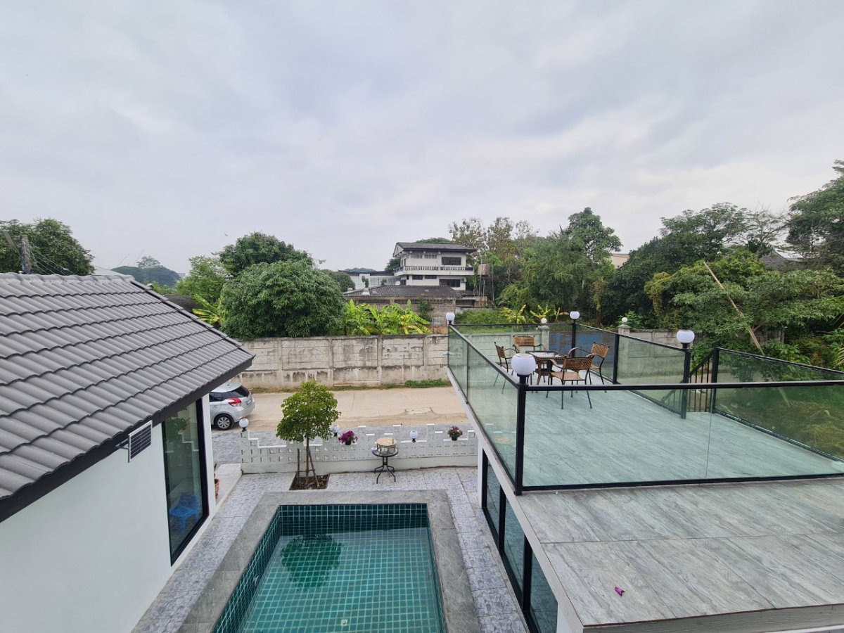 รูป ✨ ขาย Pool Villa 3 ชั้น สไตล์ Modern พร้อมสระว่ายน้ำส่วนตัว ทำเลศักยภาพ ใกล้ Big C ดอนจั่น เชียงใหม่ #C5MG100783 - รูปที่ 11/15