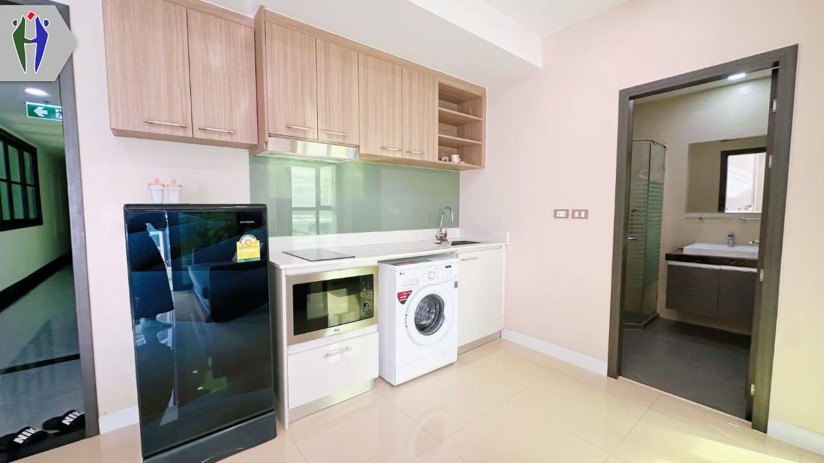 picture Condo for rent, Dusit Grand View , walk to the beach 5 minutes - 7/8
