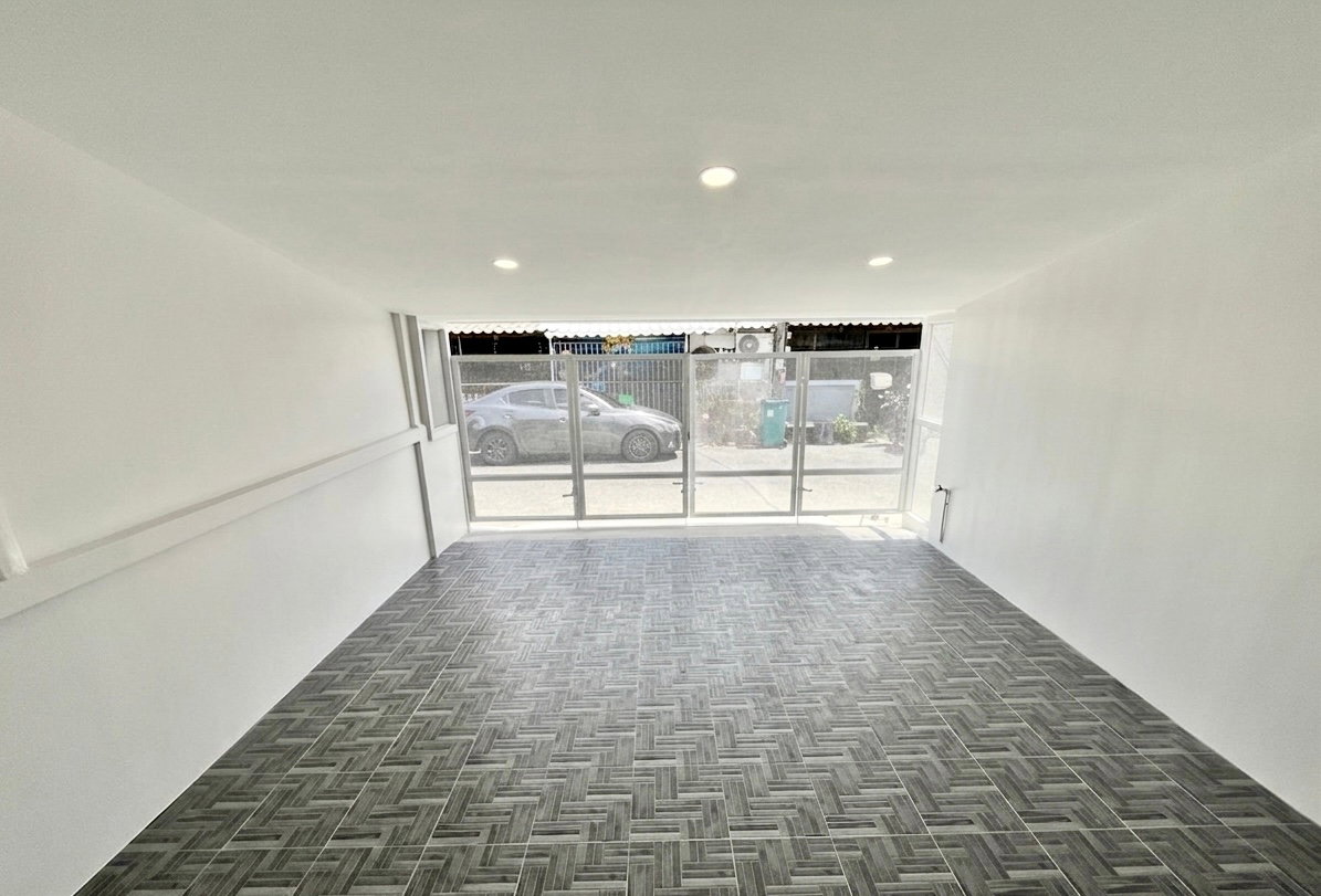 รูป ขายบ้าน น้องอู้ฟู่ บ้าน Renovate ใหม่ ย่านดอนเมือง  - รูปที่ 3/18