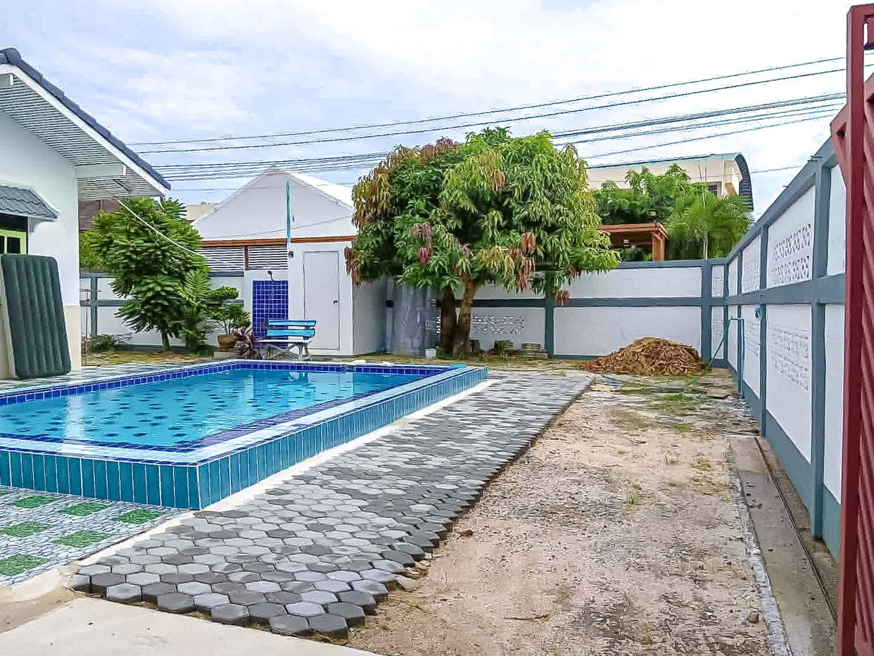 picture Detached House for Rent North Pattaya Sukhumvit 3 Bedroom - 10/13