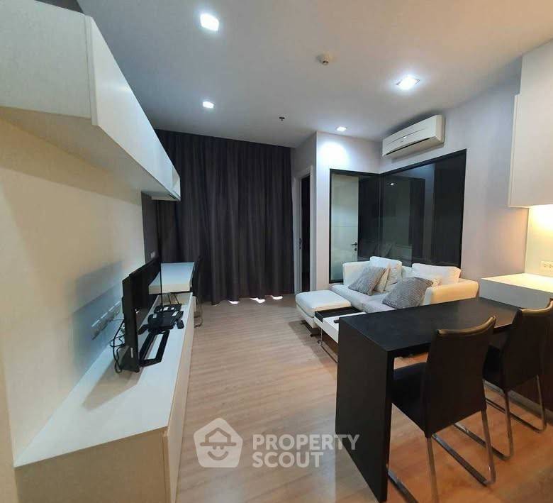 รูป คอนโด 1 ห้องนอน Urbano Absolute ใกล้ BTS กรุงธนบุรี 400 ม. (ID 3031916) - รูปที่ 1/4