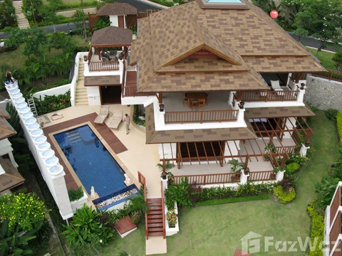 Sea View Villa with Private Pool and Large Garden 6576755