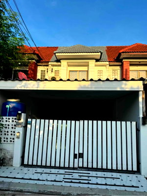 Townhouses for rent Bang Lamung Chonburi : Townhouse for rent in Pattaya 
