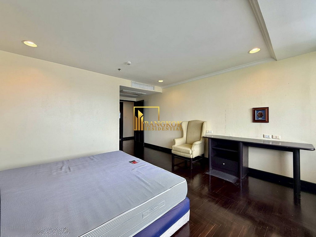 picture Lake Green | Spacious 3 Bedroom Condo with Lake Views - BR12043CD - 13/32