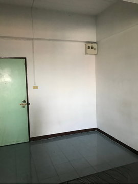 Grand Palace condominium Ramkamhang 65 for sale by owner