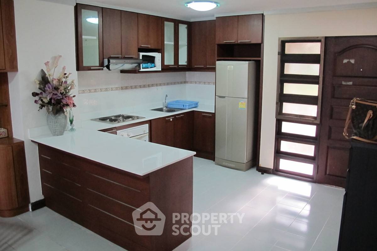 รูป คอนโด 2 ห้องนอน ขาย ในศุภาลัย เพลส สุขุมวิท 39 ขนาด 97 ตร.ม. ใกล้ BTS พรอม พงษ์ (ID 2574291) - รูปที่ 3/6