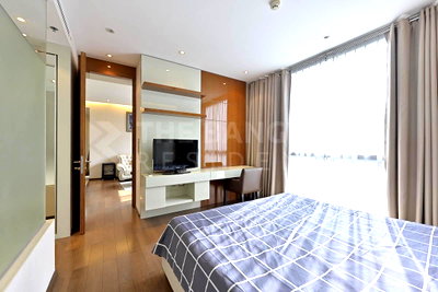 Condos for rent : The Address Sukhumvit 28 Easy Start with a City Dweller Lifestyle near BTS Phrom Phong