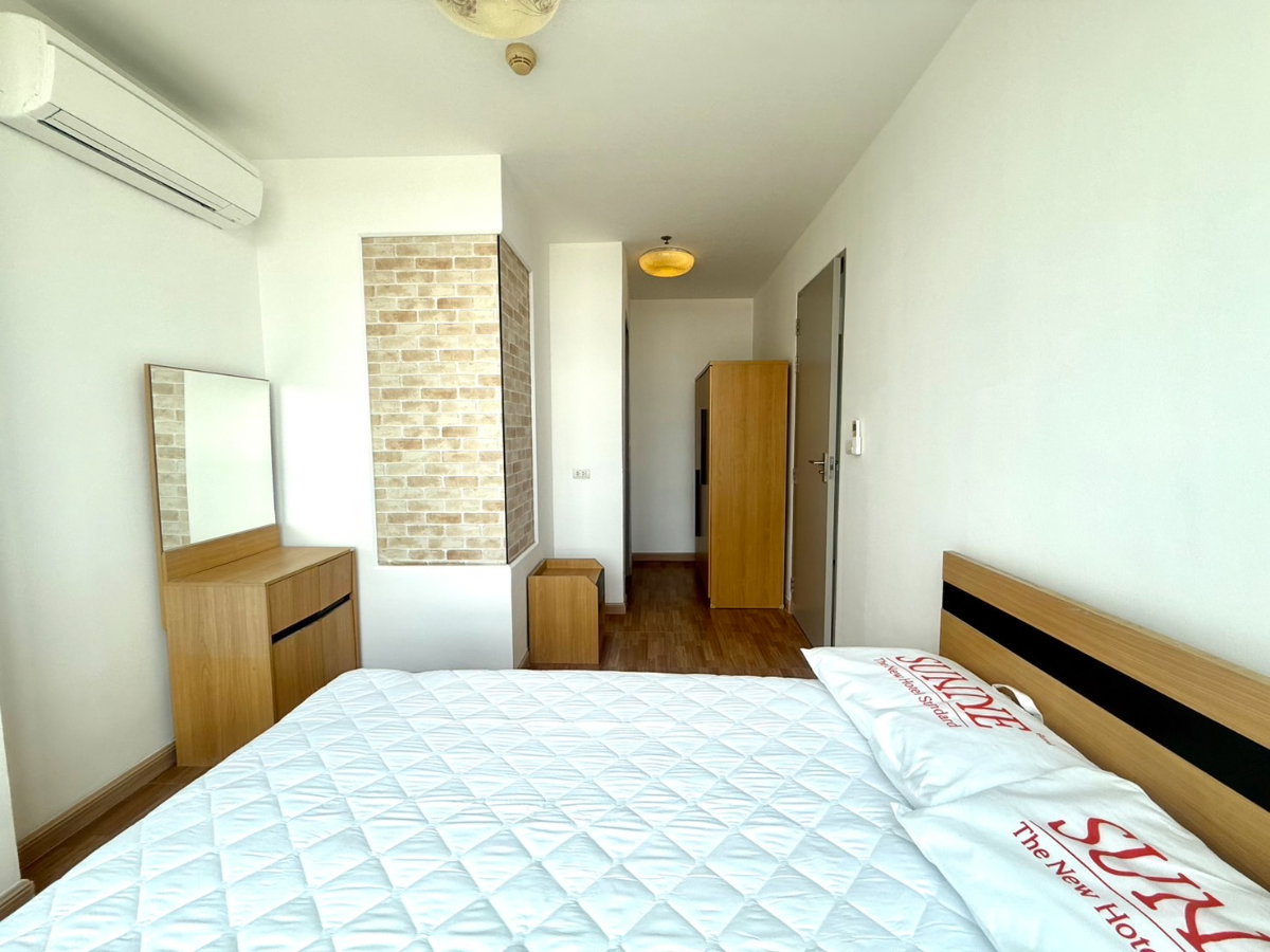 picture 1 unit available for rent at 13,000 Baht – Condo next to 📍BTS Udom Suk🚝 - 3/5
