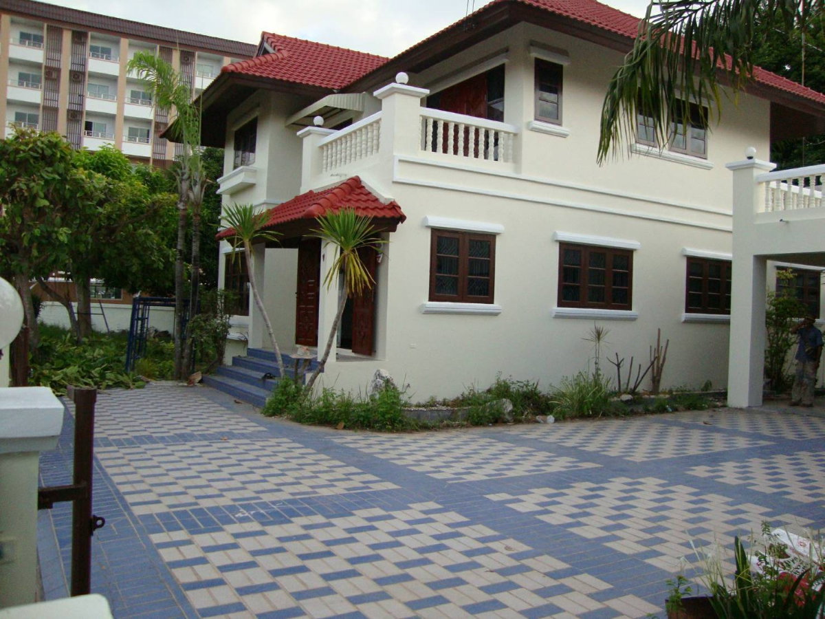รูป บ้านเดี่ยวสองชั้น ในหมู่บ้านวงศ์อมาตย์วิลล่า ต.เนินพระอ.เมือง จังหวัดระยอง 205 ตารางวา - รูปที่ 4/18