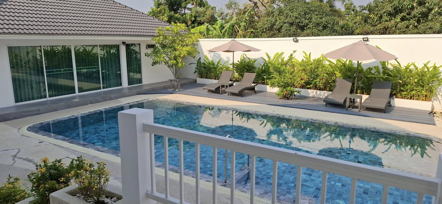 picture 4 Bedrooms Pool Villa in East Pattaya For Rent - 2/15