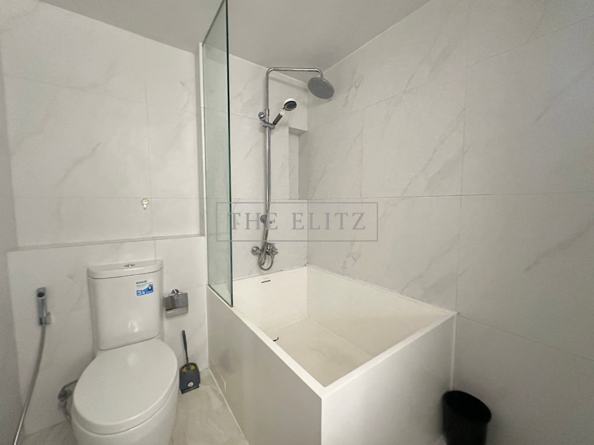 รูป ✨ THE CHEAPEST DEAL IN ASOKE! Own a Serene Low-Rise Luxury Condo with Ultimate Privacy at the Absolute Lowest Price! ✨ - รูปที่ 11/19