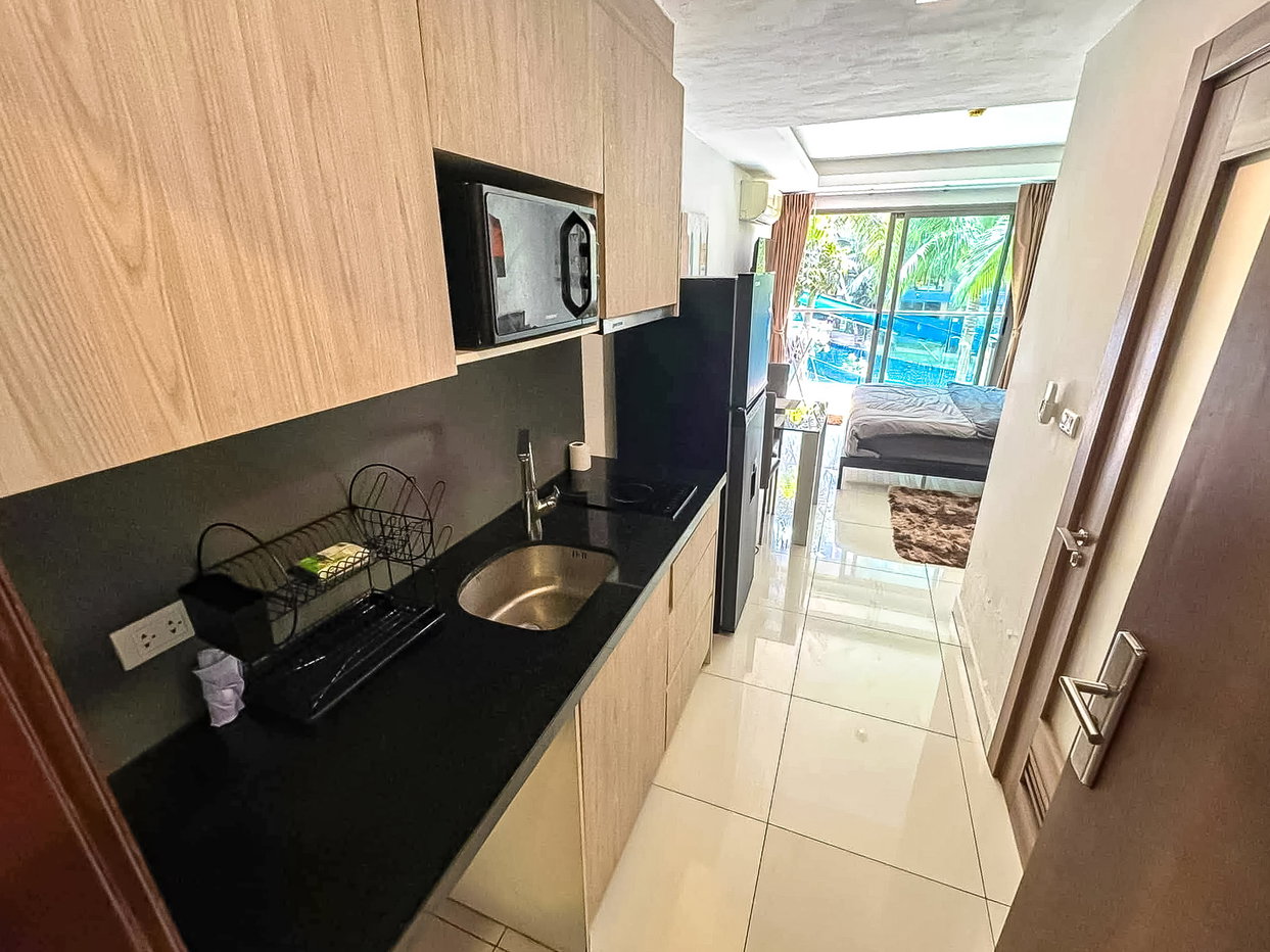 picture Laguna Beach Resort 2 Pattaya Condo for Rent Studio Pool View - 2/7