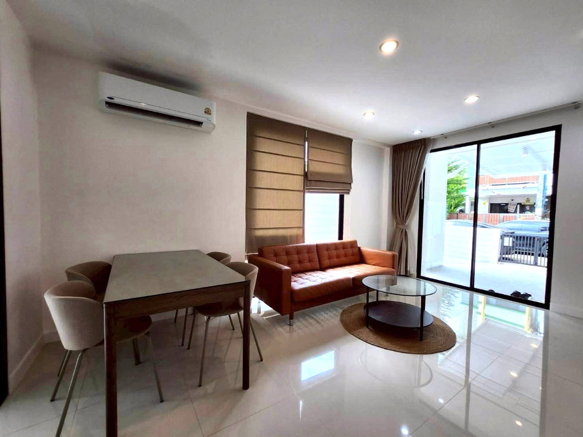 รูป 📣 ให้เช่า ทาวน์โฮม 3 ชั้น หลังริม+มีพื้นที่ด้านข้าง โครงการ Areeya Mandarina Sukhumvit 77 ขนาด 32 ตรว 3 นอน 3 น้ำ 2 ติดถนนอ่อนนุช - รูปที่ 3/20