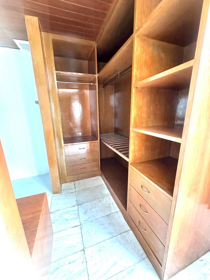 picture Pet-Friendly 2-BR Condo At The Royal Place 2, 200m to BTS Ratchadamri 📍 (ID 3080464) - 13/19